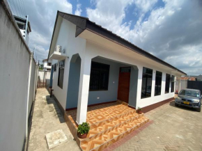 Sweet Family & Friendly home in Kunduchi